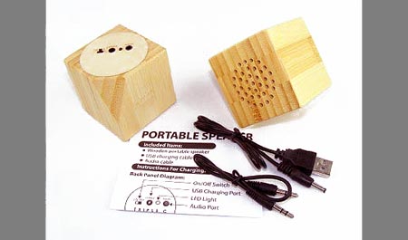 Parlante Portatil Mini USB de Madera de Bambu Natural